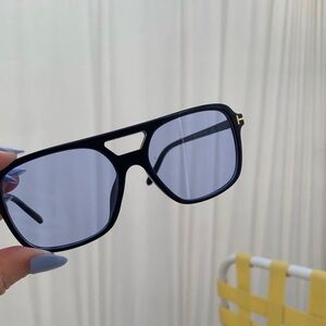 unisex sky blue aviator sunglasses